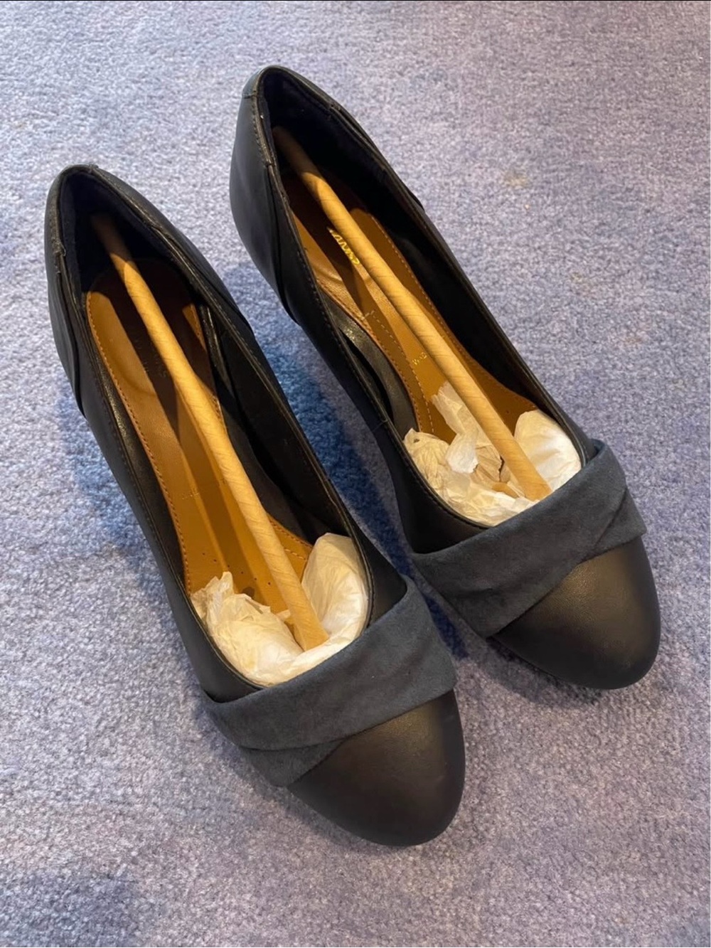 Clarks navy blue heeled shoes